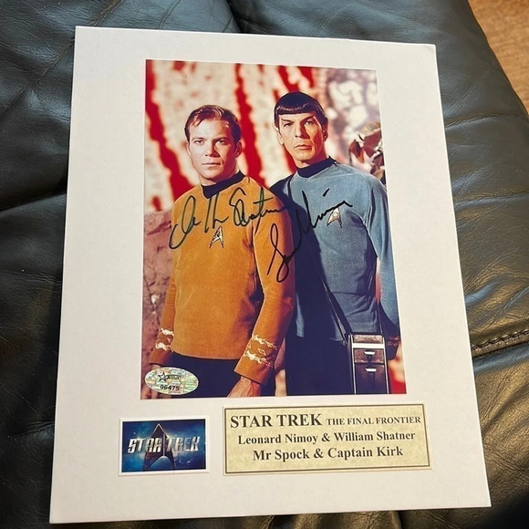 LEONARD NIMOY MR. Spock signed photo STAR TREK - Picture 1 of 2